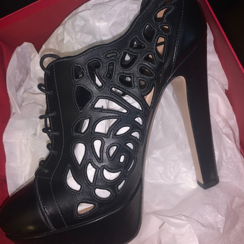 Oxford Style Pumps